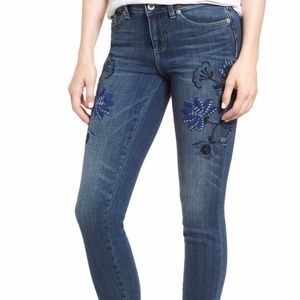 Floral Embroidered Skinny Jeans